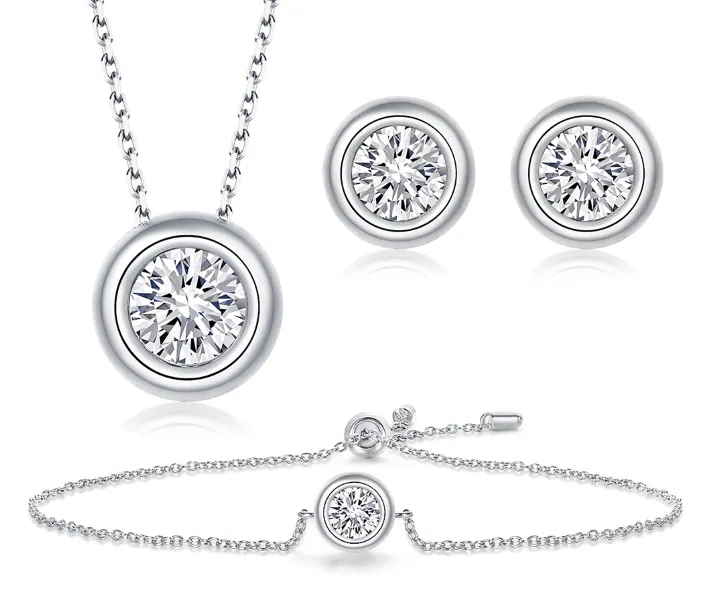 Necklace, earrings and bracelet set
