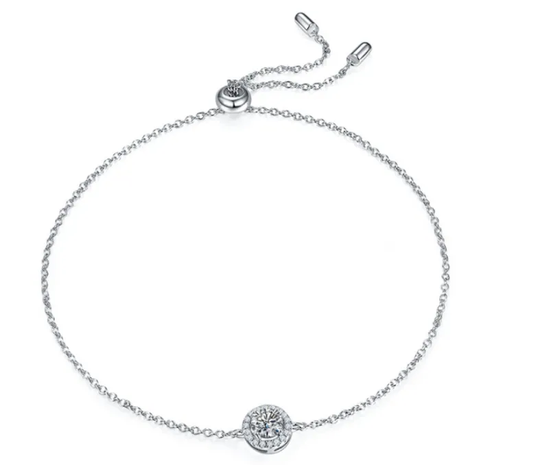 Chain bracelet with one round set stone